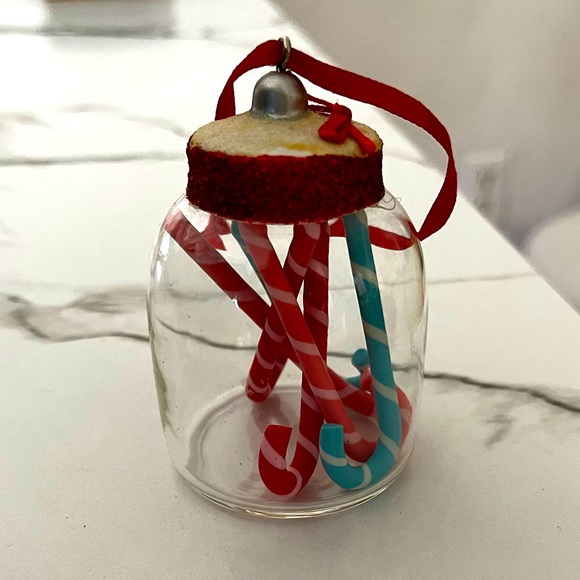 Candy cane snow globe ornament - Picture 1 of 3